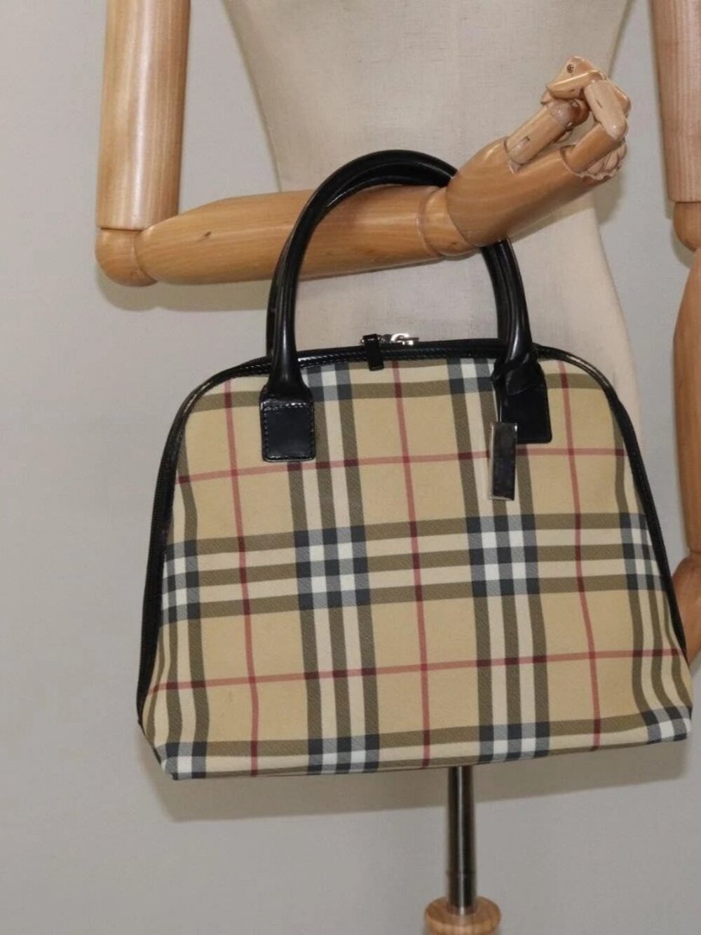 BURBERRY Nova Check Hand Bag PVC Beige Silver Auth 127268 - Picture 15 of 16